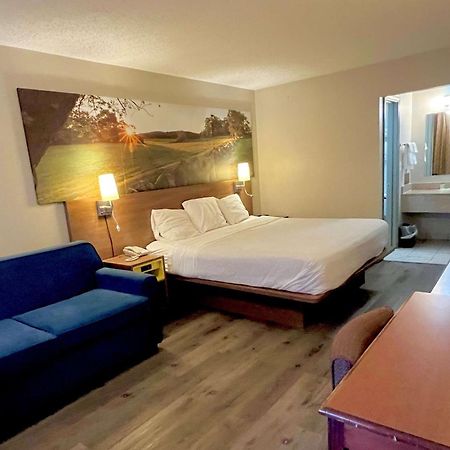 Days Inn By Wyndham Ashland Exterior photo